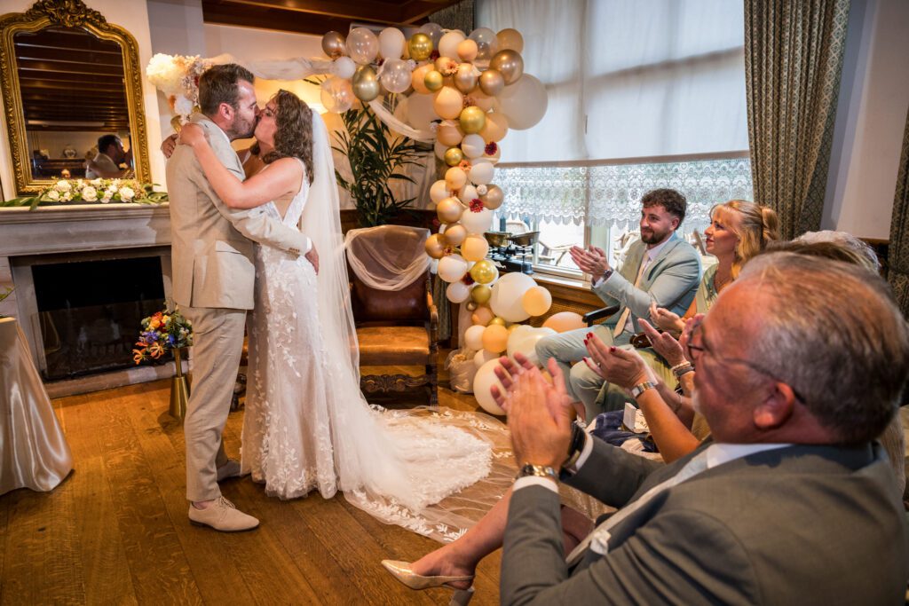 Trouwceremonie in Zaal Berentsen in 't Loo.