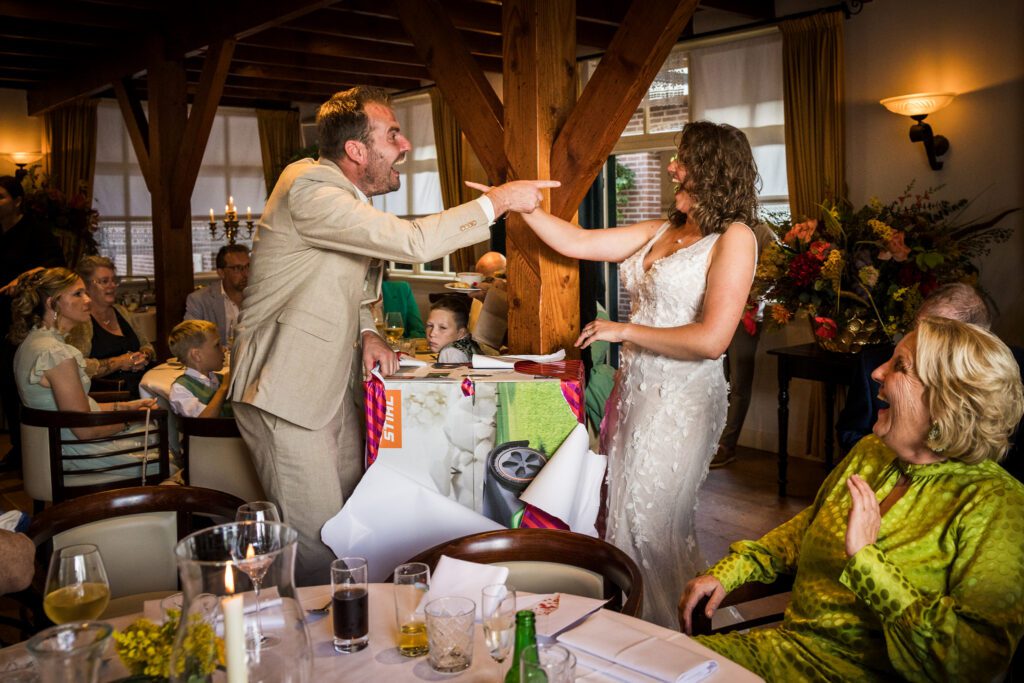 Diner tijdens een bruiloft in 't Loo.